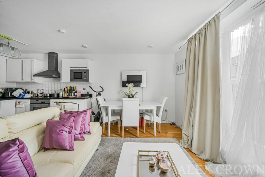 Mount Pleasant Crescent, Crouch Hill photo 4
