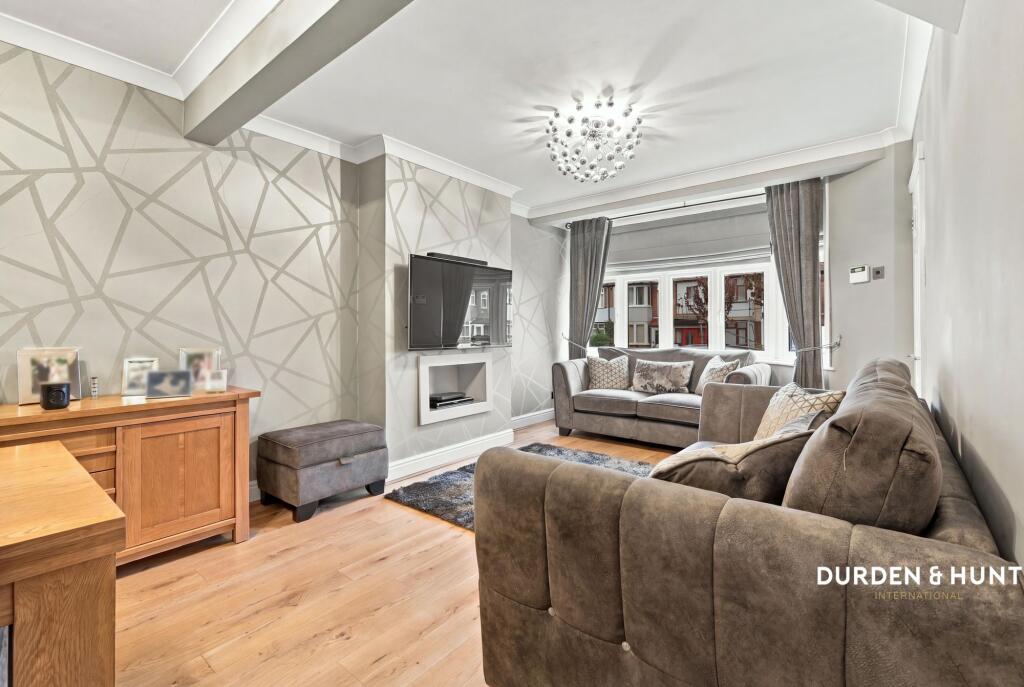 Uplands Road, Woodford Green, IG8 photo 3