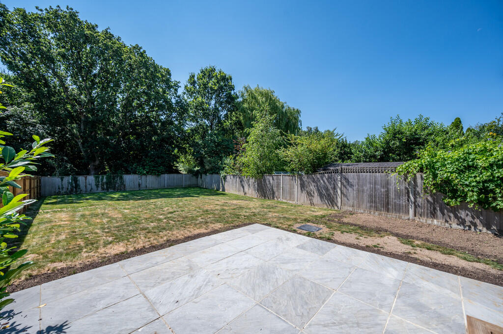House in Havant, Hampshire - More