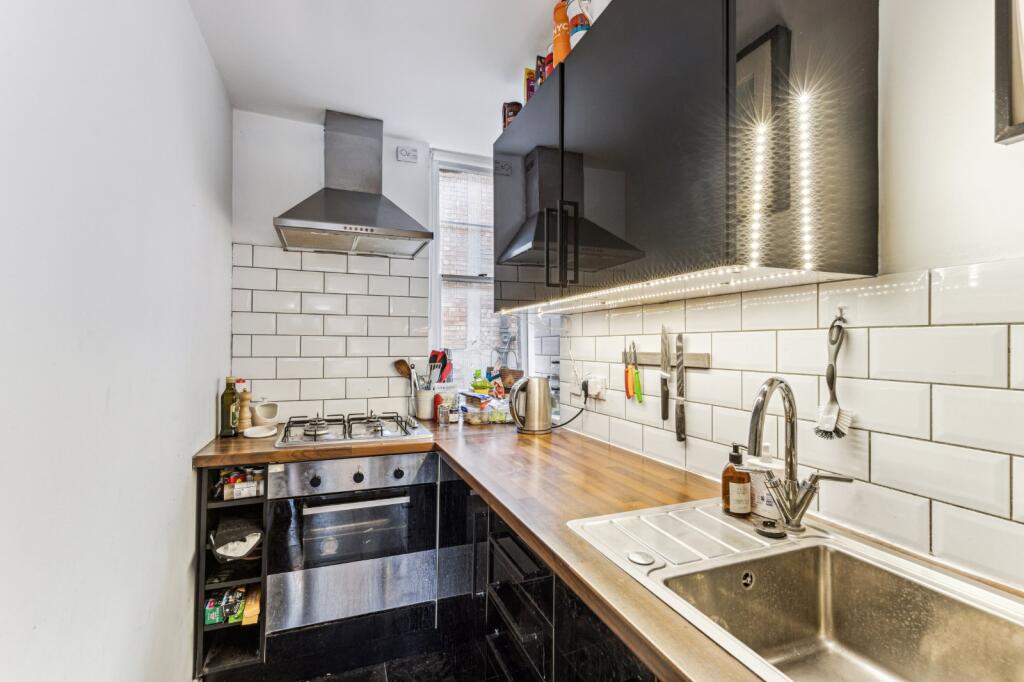 Apartment in London - View 2