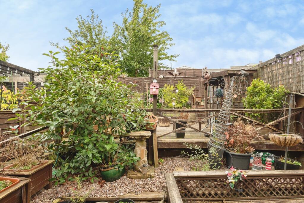 House in Tameside, Greater Manchester - View 5