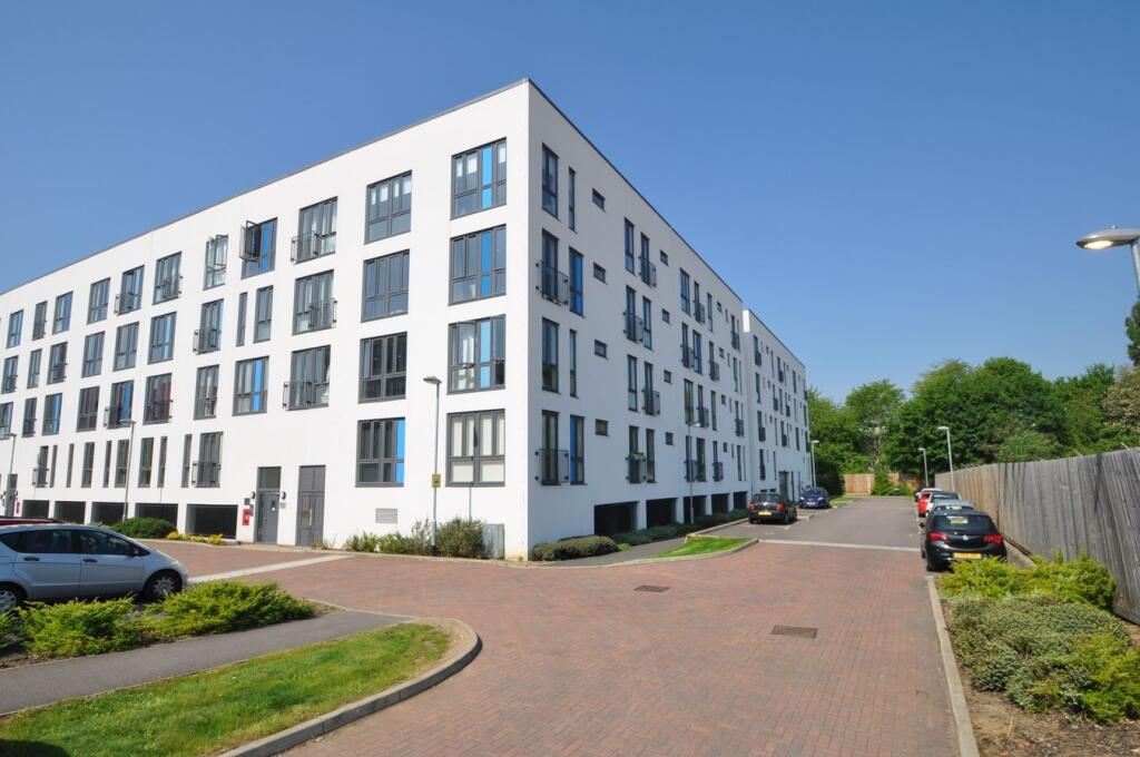 Apartment in Welwyn Hatfield, Peartree - View 2