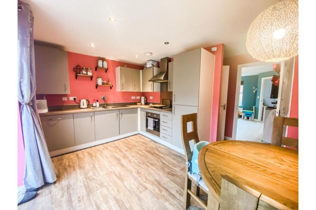 House in Bolton, Greater Manchester - View 4