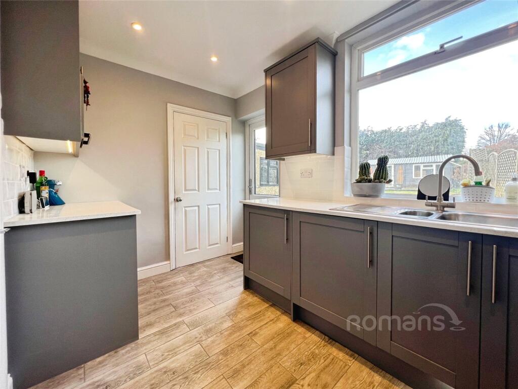 House in Rushmoor, North Town - More