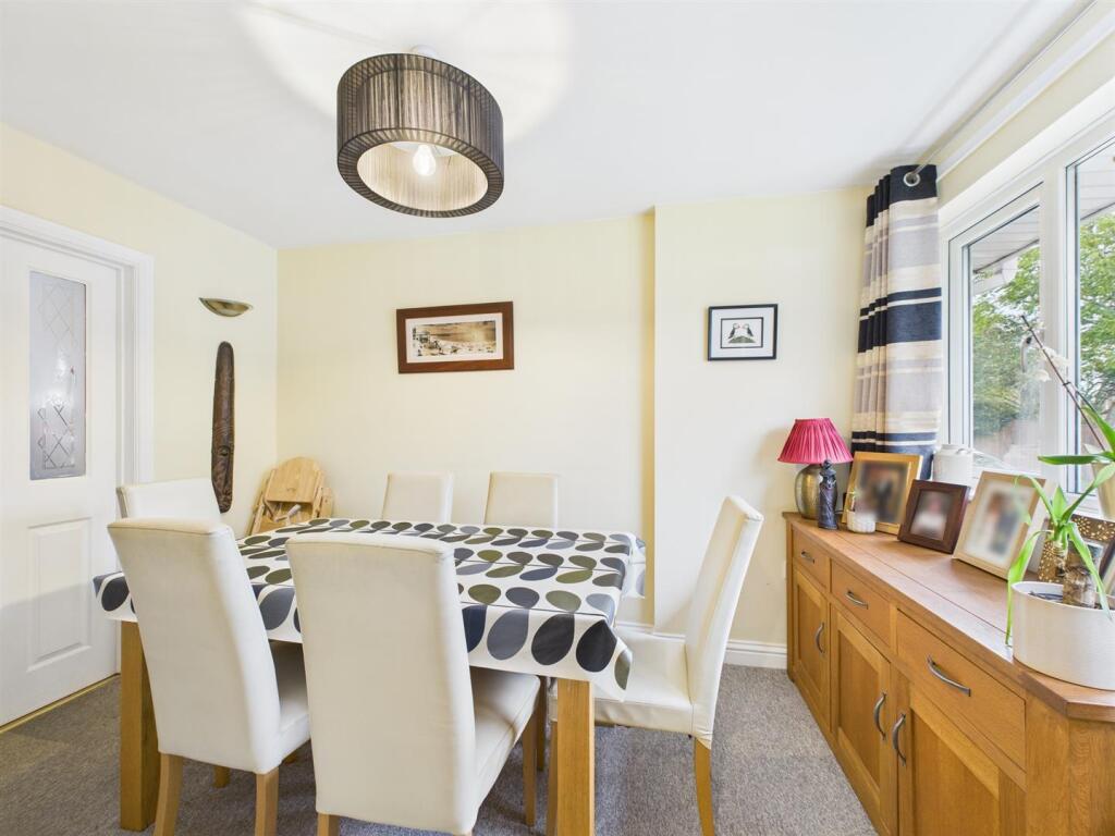 House in Swindon - View 5