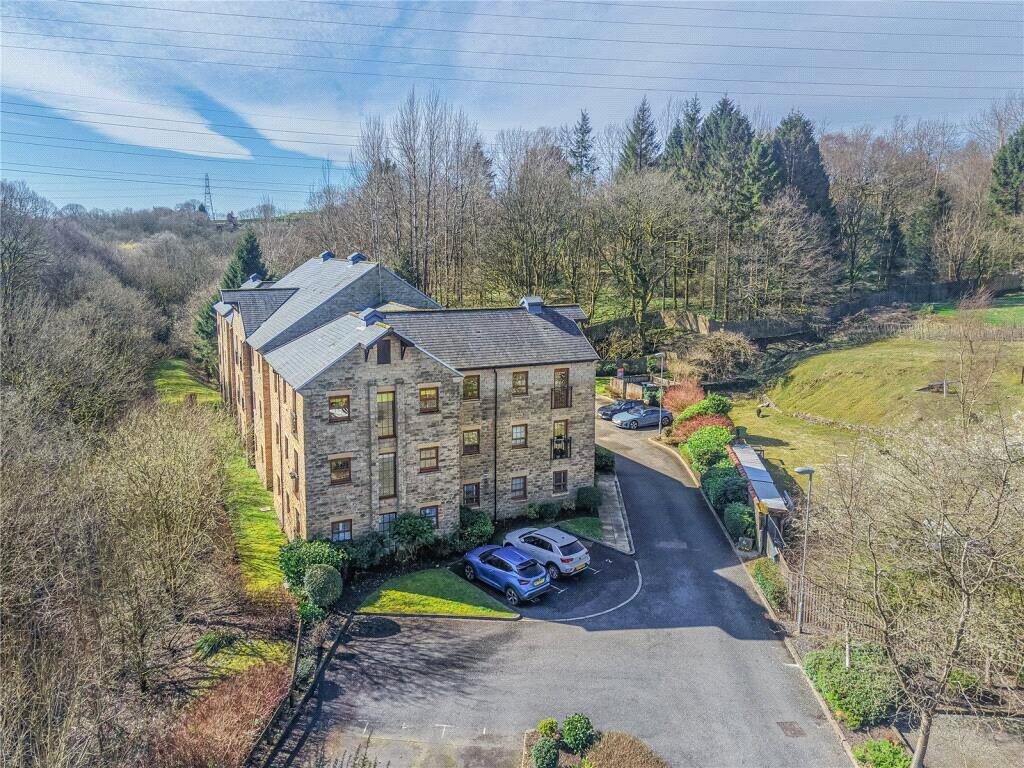 Main image of property: Paperhouse Close, Rochdale, Greater Manchester, OL11