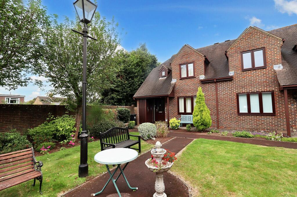 Courville Close, Alveston, BS35