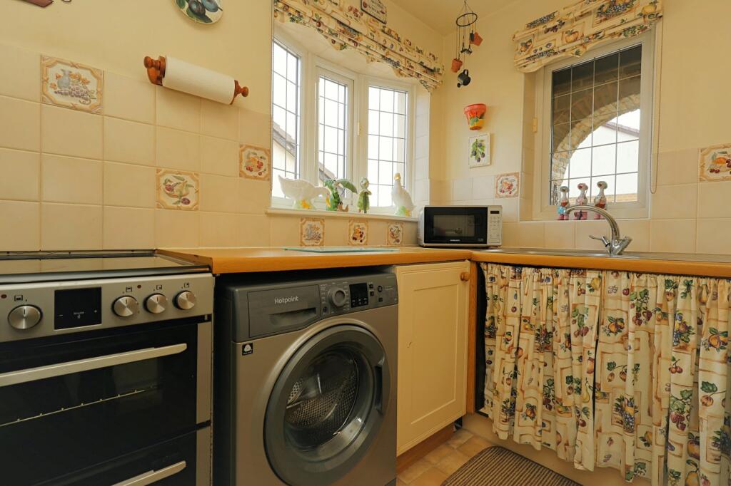 House in Bradford - View 5