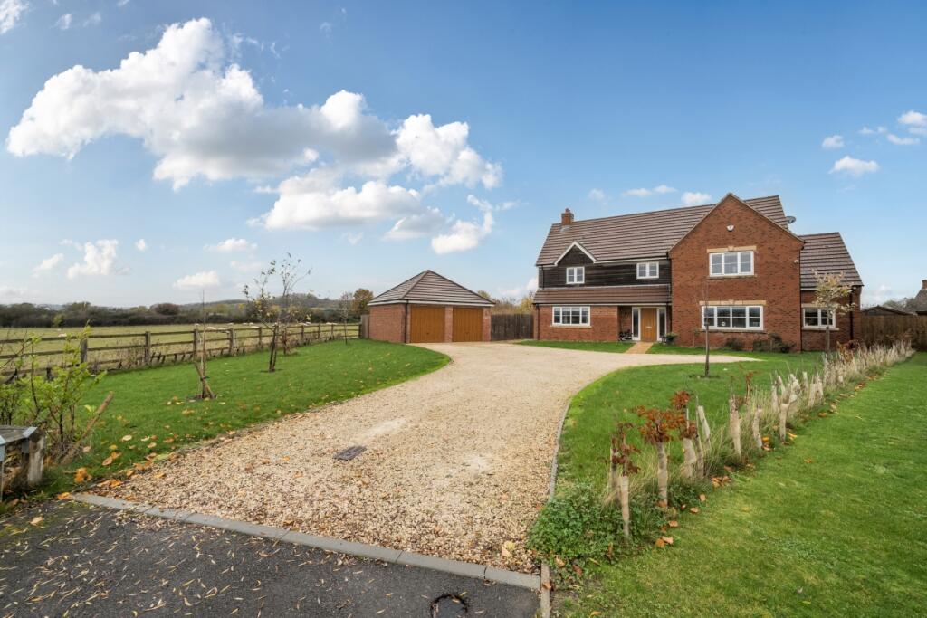 Main image of property: Lime Grove Norton GL2