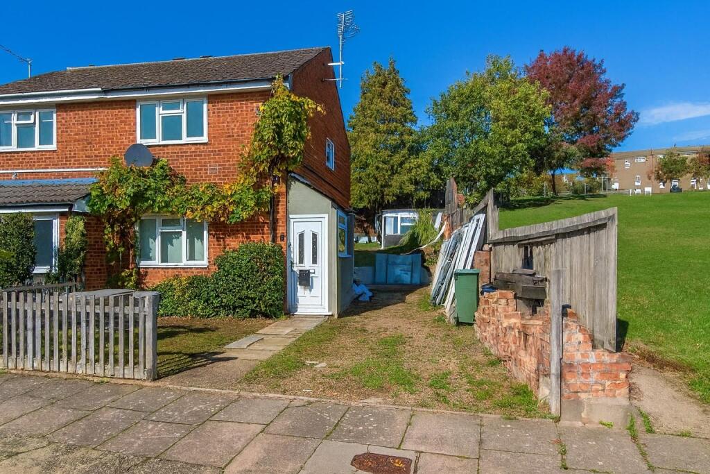 Main image of property: Luxembourg Close, Luton