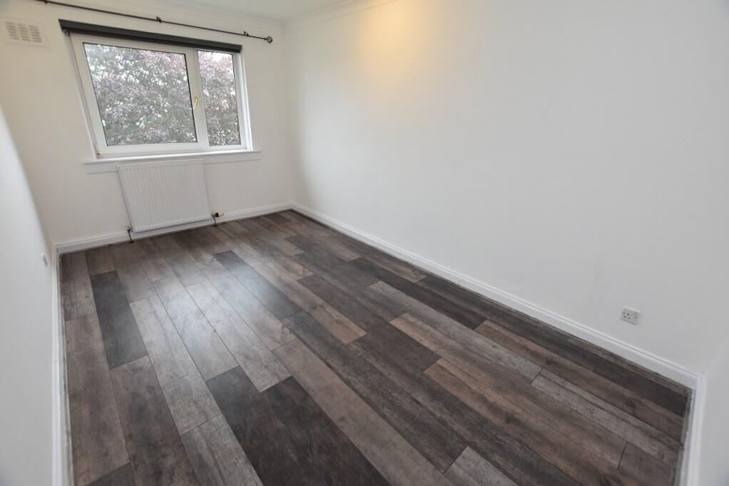 Apartment in Paisley - More