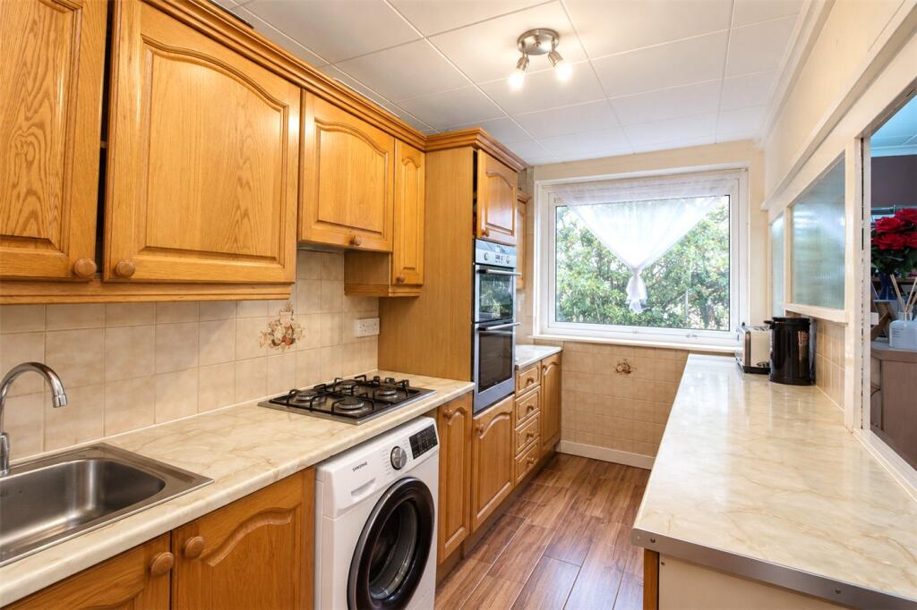 Jones Close, Southend-on-Sea, Essex, SS2 photo 3