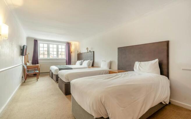 8685236-interior20.jpg