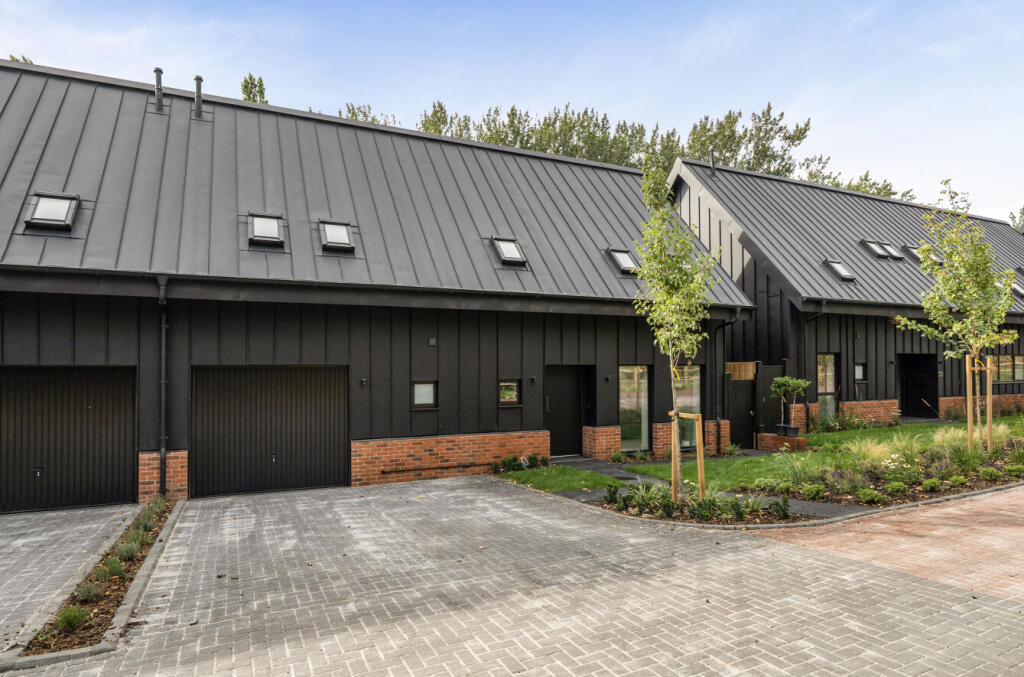 Main image of property: Knowle Lane, Horton Heath, Hampshire, SO50