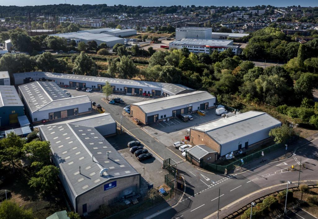 Main image of property: Kencot Close Business Park, Kent, DA18 4AB