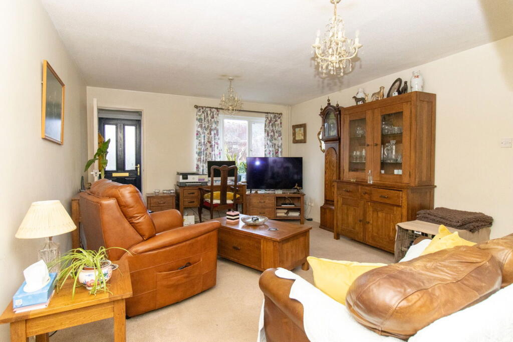 Appledown Close, Alresford photo 2