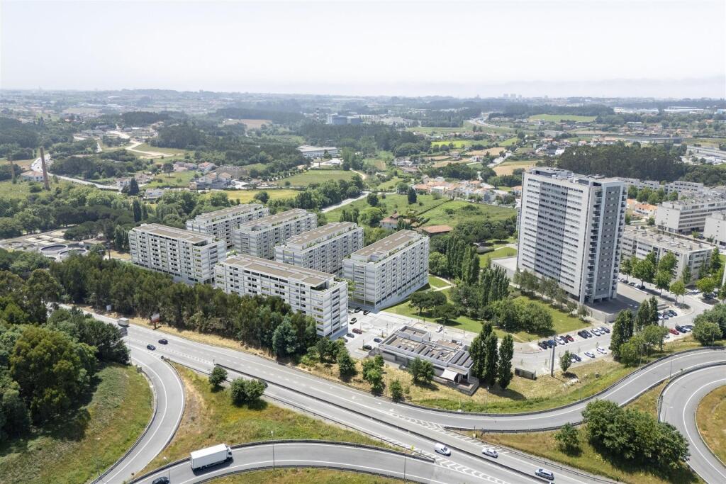 Main image of property: Oporto, Maia