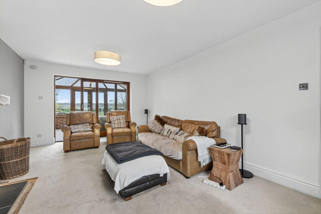 Holly Cottage, Draughton Road, Maidwell, NN6 9JF - View 5