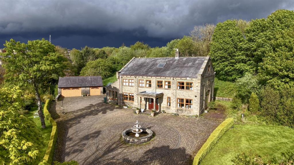 Main image of property: Rochdale Road, Bacup, Rossendale