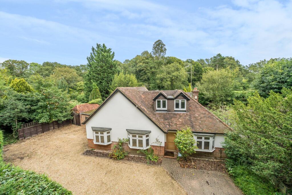 Main image of property: Chobham Road, Knaphill, Woking, Surrey, GU21