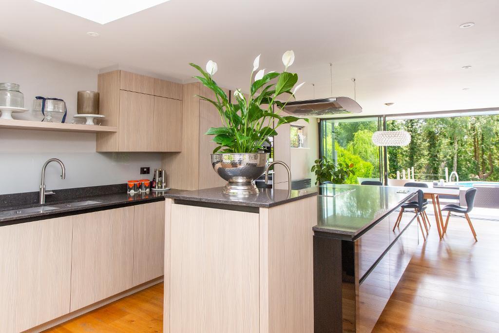 Warren Lane, Heathfield, East Sussex, TN21 0TE photo 2