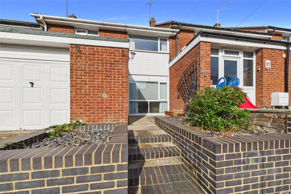 Main image of property: Grenville Road, Buckingham, Buckinghamshire, MK18