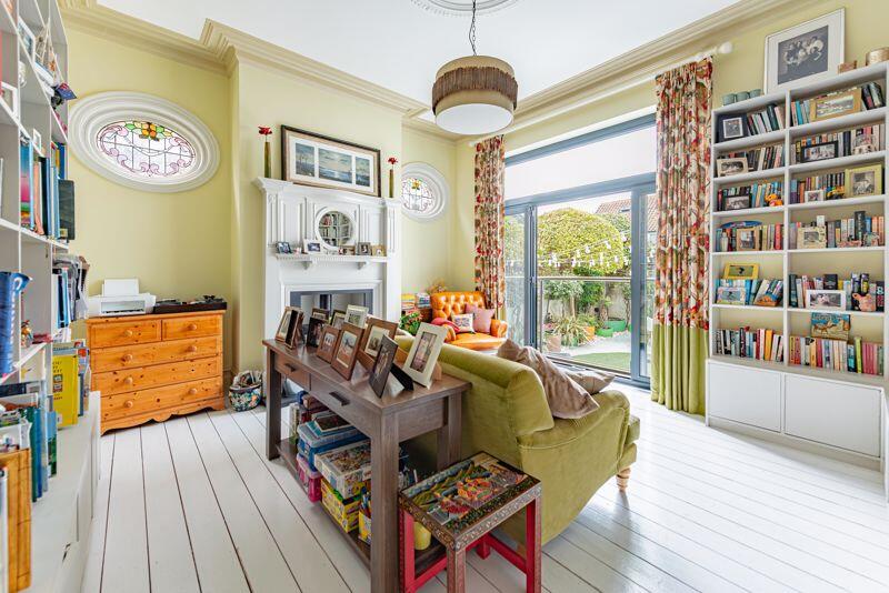 House in Portsmouth - View 4