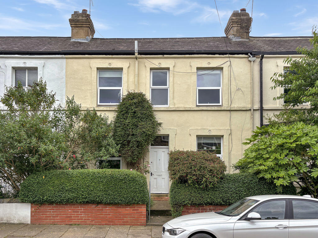 Main image of property: Broomfield Place, Leeds