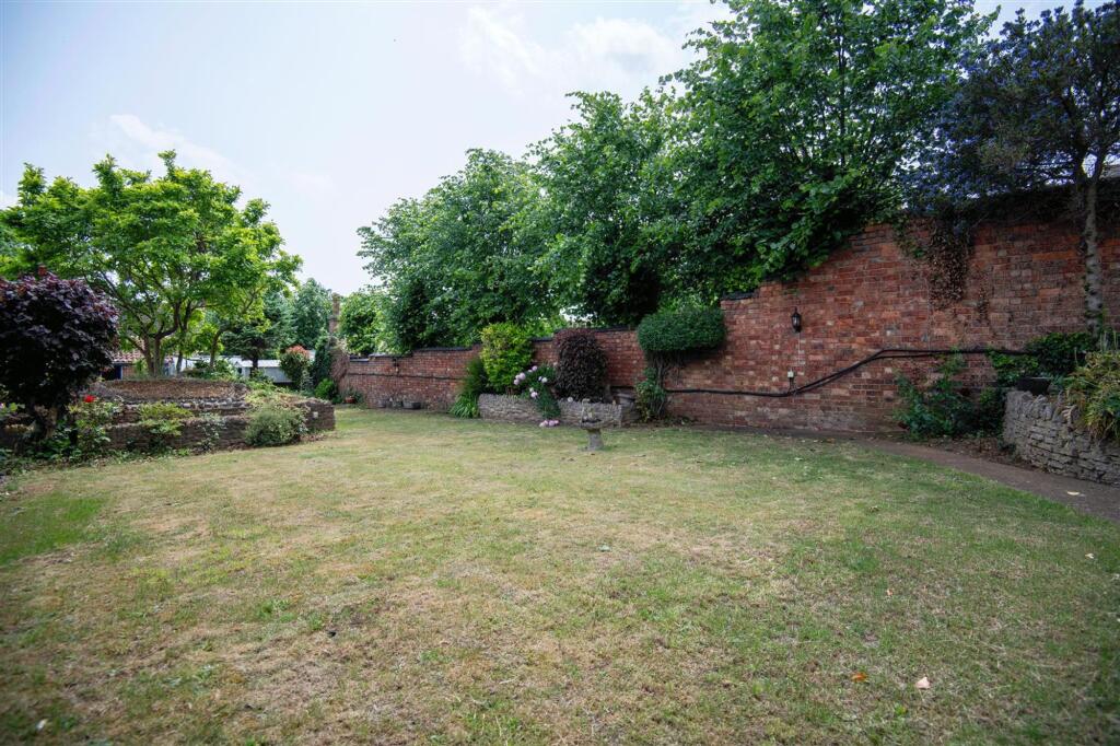Midland Road, Wellingborough, NN8 photo 3