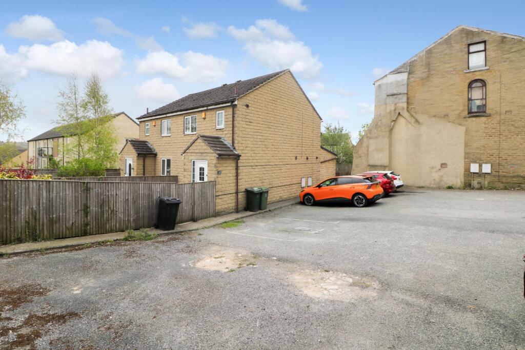 Additional image 20 of Serpentine Road, Cleckheaton, West Yorkshire, BD19