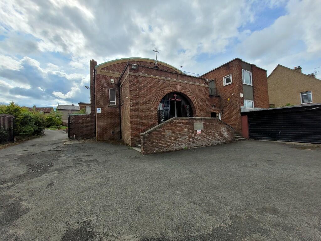 Main image of property: 40 Fernieside Gardens, Edinburgh, EH17