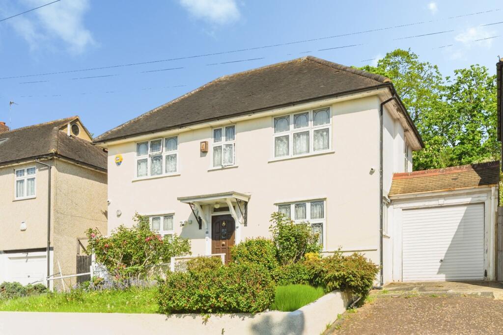 4-bed detached on Rookwood Avenue, Wallington, SM6, £700,000