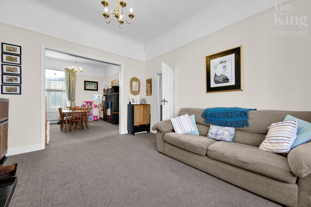 House in London - View 5