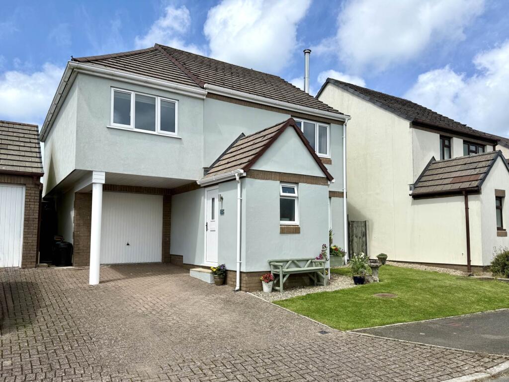 4-bed detached on Auction Way, Woolsery, £380,000