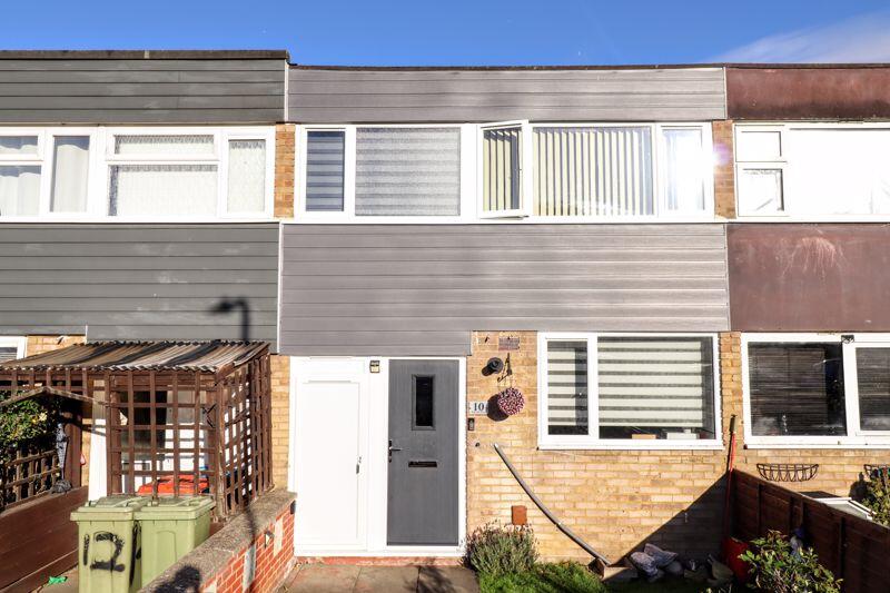 3-bed terraced on Kinloch Place, Bletchley, Milton Keynes, £240,000
