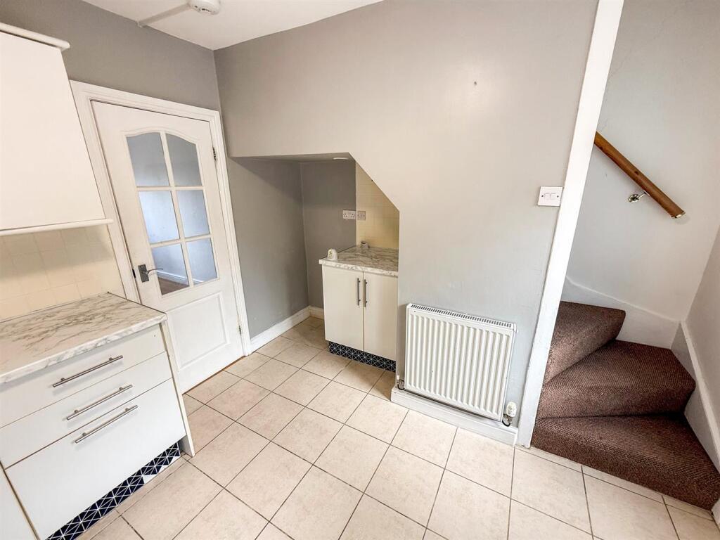 House in Shrewsbury, Oswestry - More