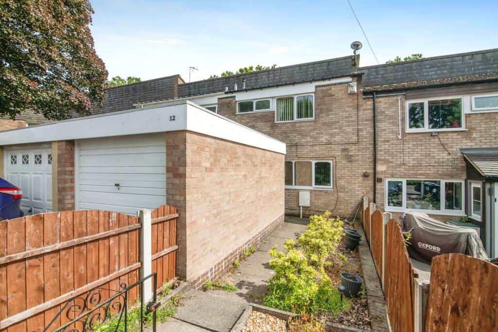 Near Lands Close, Birmingham, B32