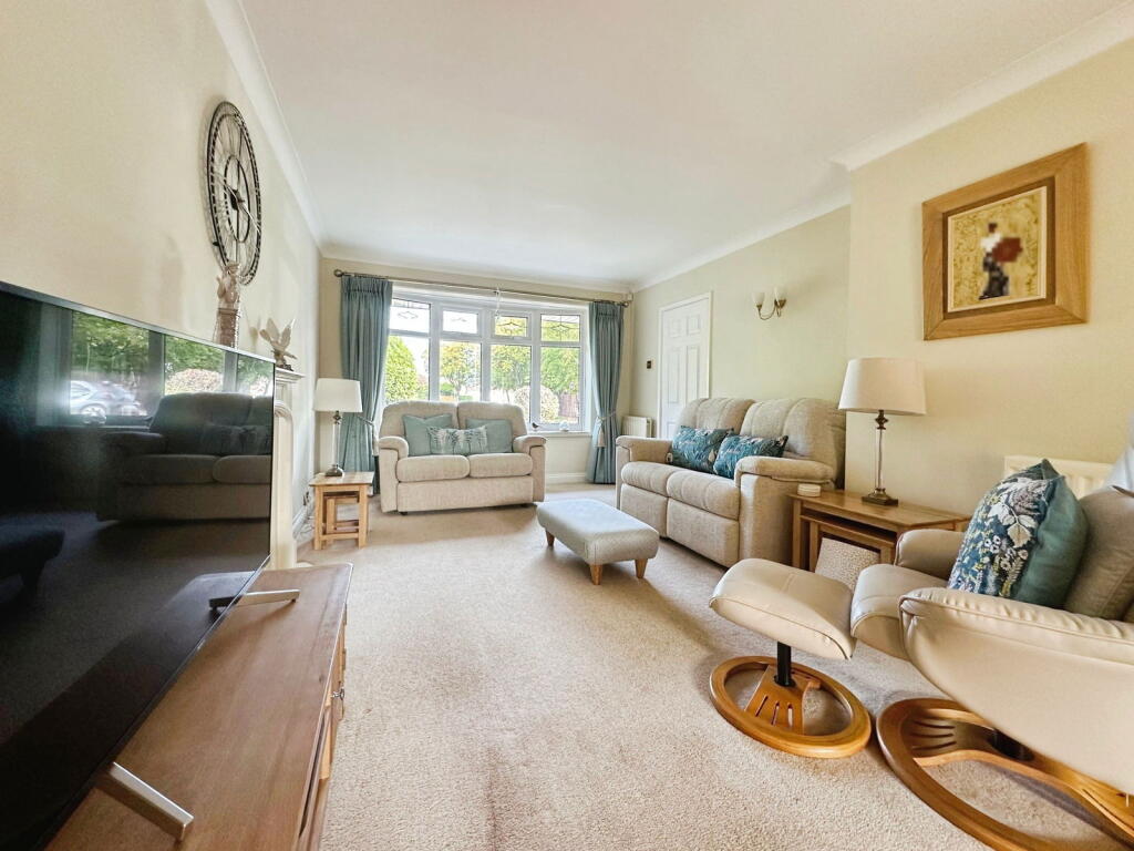 15, Springhill Lane, Penn, Wolverhampton, WV4 4SJ photo 4