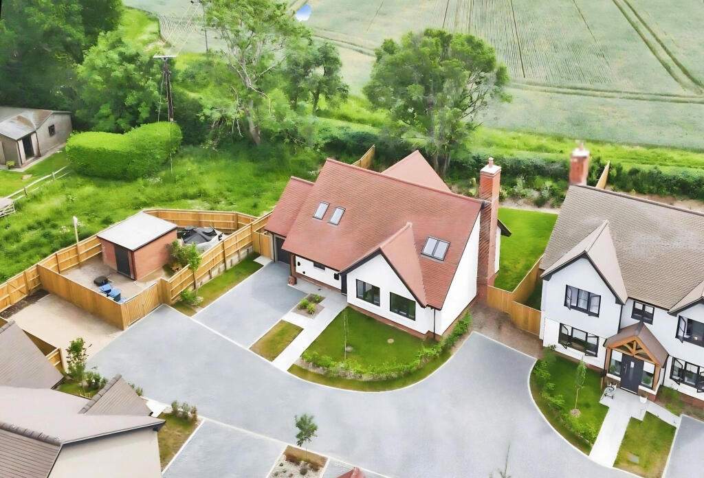 Main image of property: Coolhurst Close, Monks Gate, Horsham, West Sussex