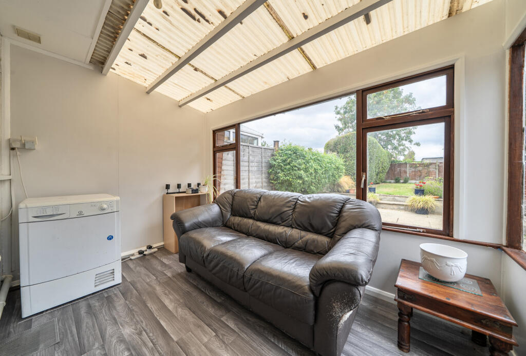 House in Tewkesbury, Brockworth - View 5