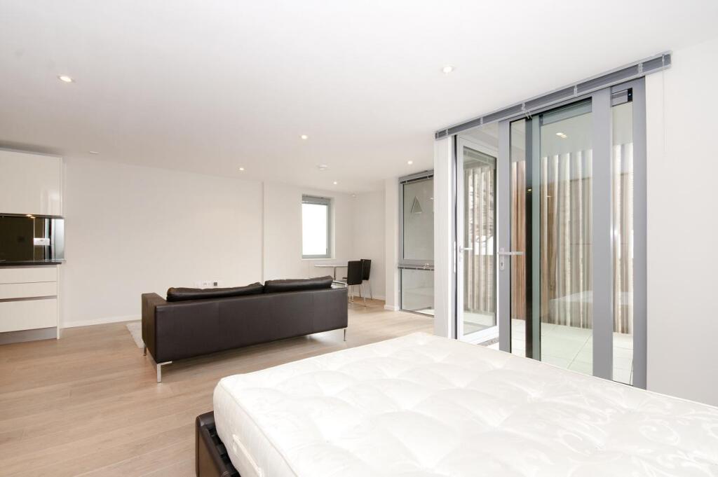 Blackthorn Avenue, Islington, N7 - View 6