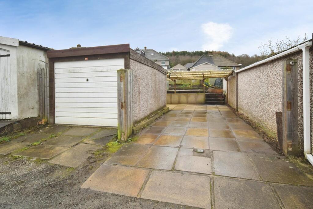 Additional image 16 of Hazelmere Avenue, Bingley