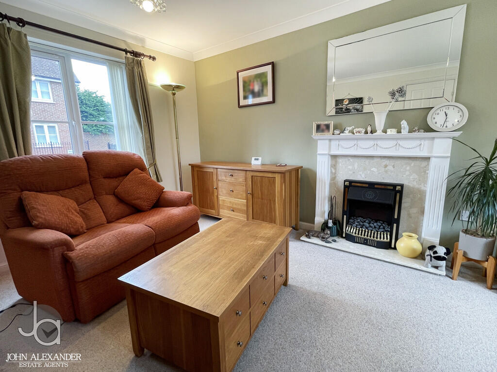House in Colchester, Tiptree - More