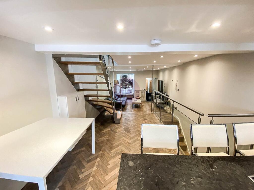 3 bedroom duplex for rent