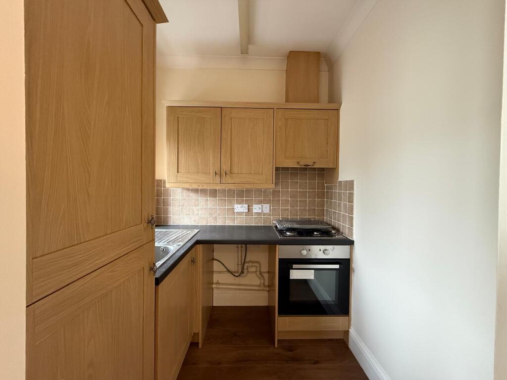 Broadwater Road, Worthing photo 5