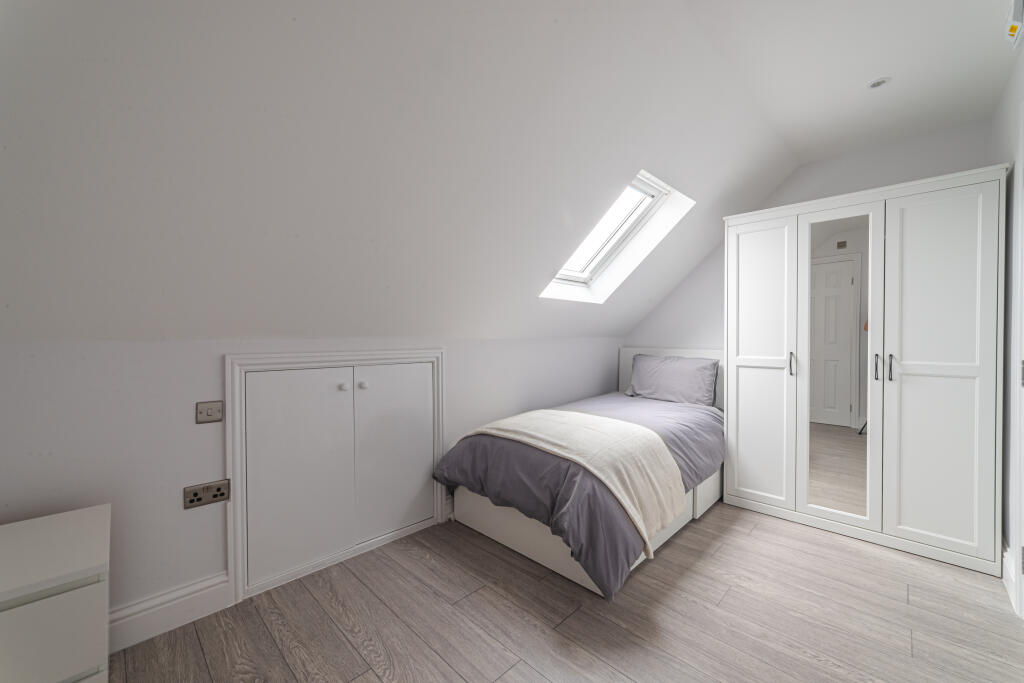 Apartment in Harrow - View 2