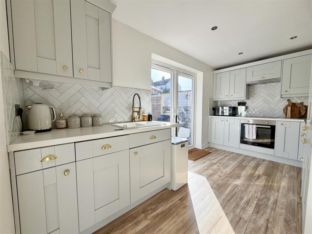 House in Leeds, Kippax