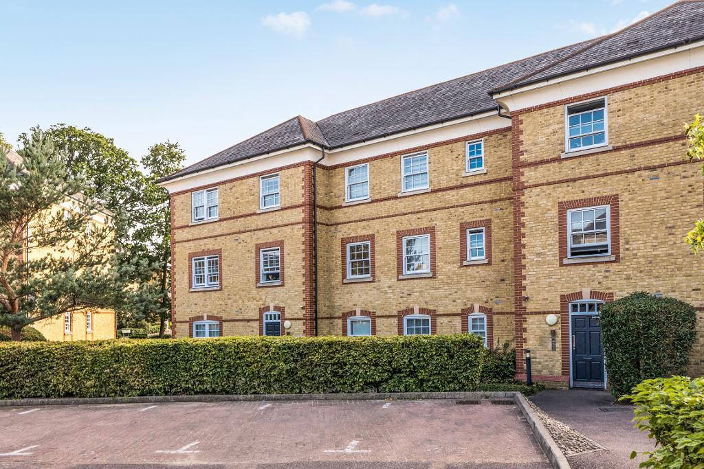 Main image of property: Blackwell Close, Winchmore hill, London, N21 1UL