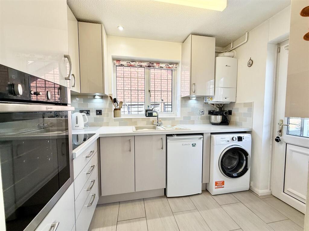 House in Bromsgrove, Romsley - View 3