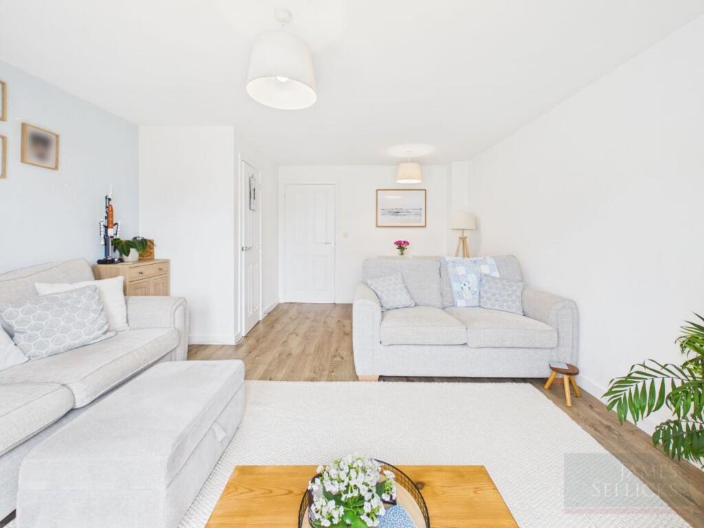 House in Harborough, Great Glen - More
